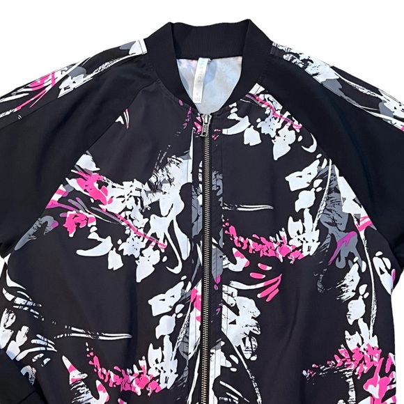 FABLETICS Bev Bomber Jacket Black with Pink Size Small - Picture 4 of 9